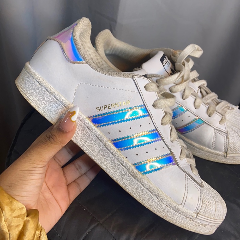 Adidas Iridescent & White “Grand Court”